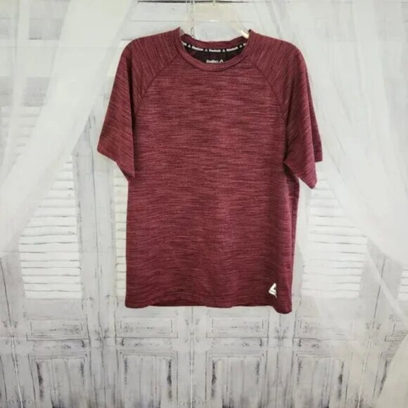 Reebok T-Shirt - Picture 1 of 2